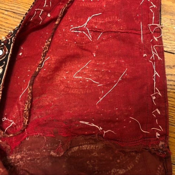 Hand Made embroidered shirt - Picture 10 of 10